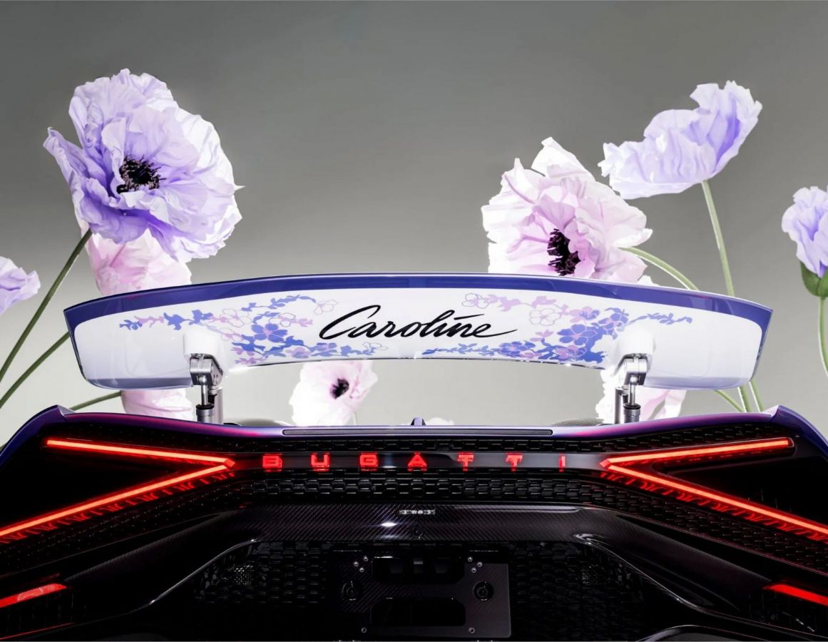 Νέα Bugatti Mistral λέγεται Caroline και έχει το χρώμα της λεβάντας! 